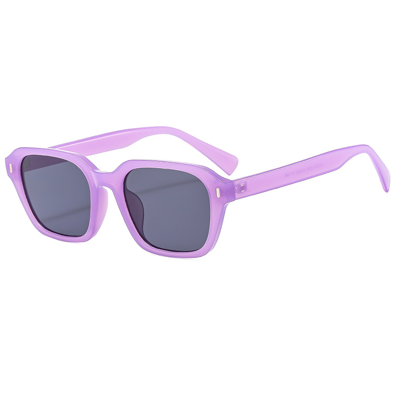 Wholesale Retro Square Sunglasses with UV400 Protection and PC Frame - Everful