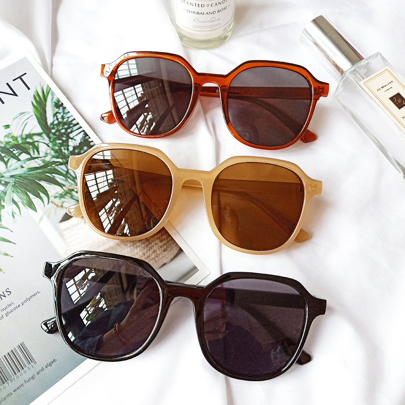 Wholesale Retro Oversized Square Sunglasses with UV Protection For Women - Everful