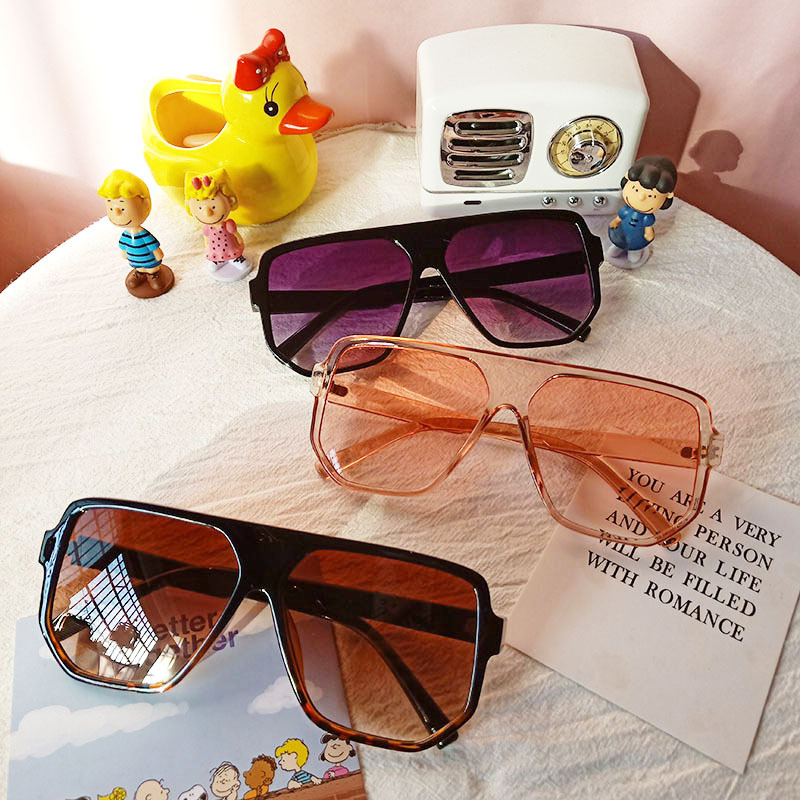 Wholesale Oversized Square Sunglasses Vintage UV400 Protection For Women Men - Everful