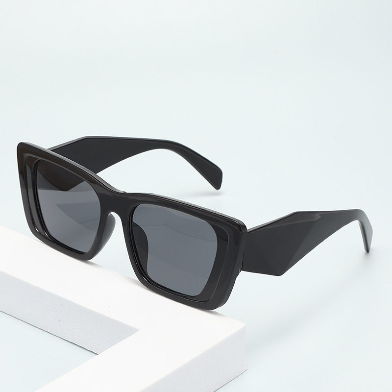 Wholesale Square Sunglasses Large Frame Retro UV400 Protection Eyewear - Everful