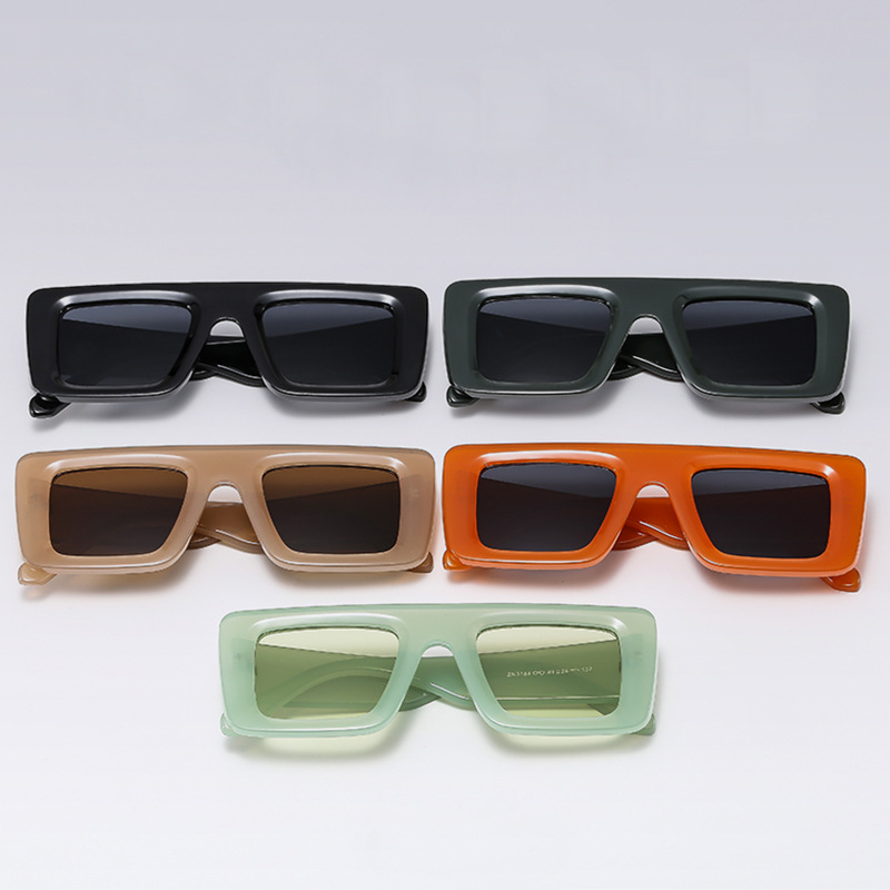 Wholesale Vintage Rectangle Sunglasses with Retro Thick Frame for Women - Everful
