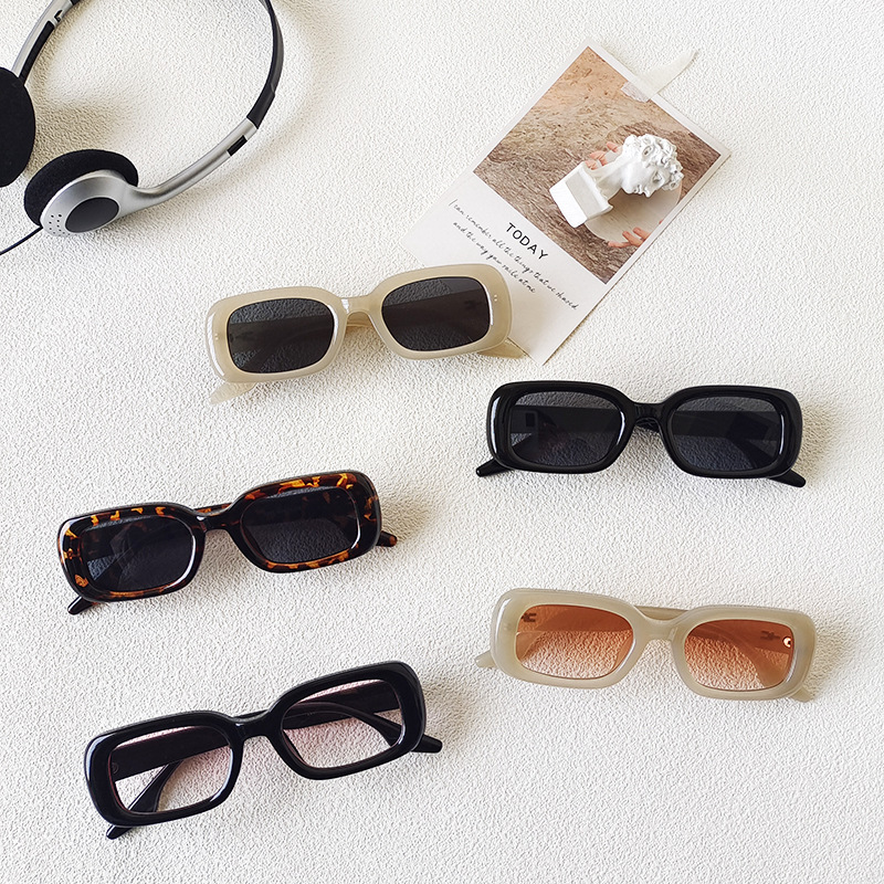 Wholesale Retro Square Resin Sunglasses UV400 Protection For Women - Everful
