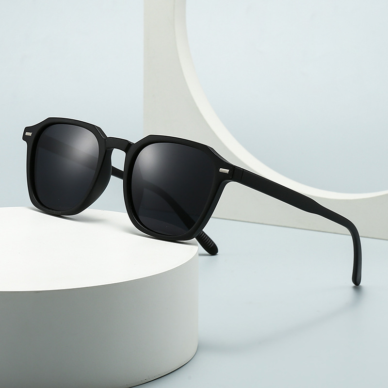 Wholesale Modern Retro Square Single Bridge Sunglasses UV400 - Everful