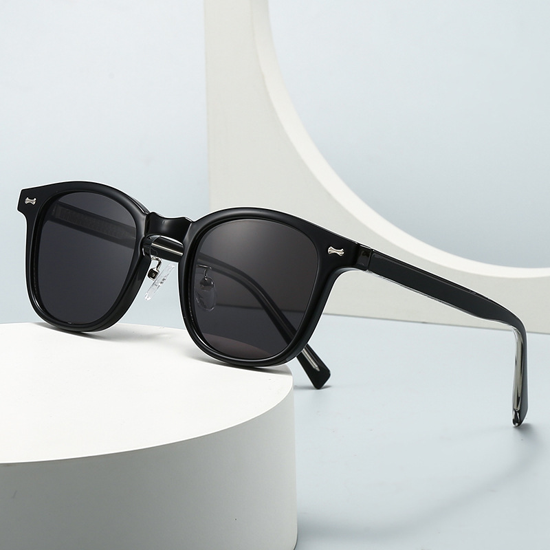 Wholesale Retro Square Round PC Frame Sunglasses UV400 Protection - Everful