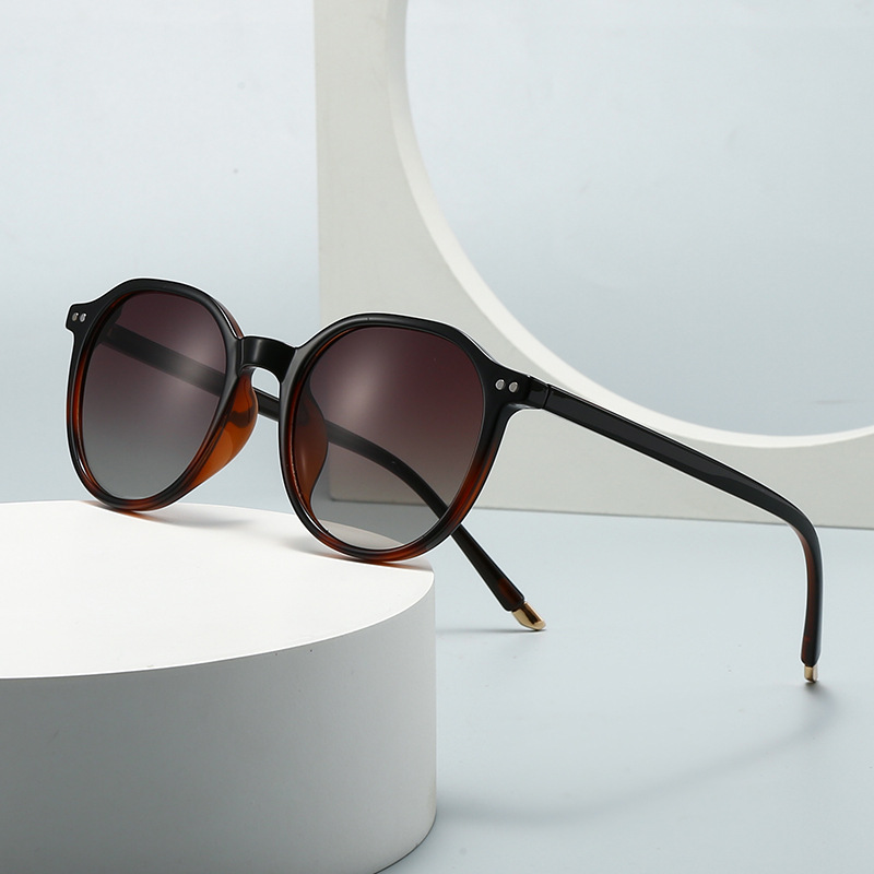 Wholesale Retro Round UV400 Sunglasses For Men And Women - Everful