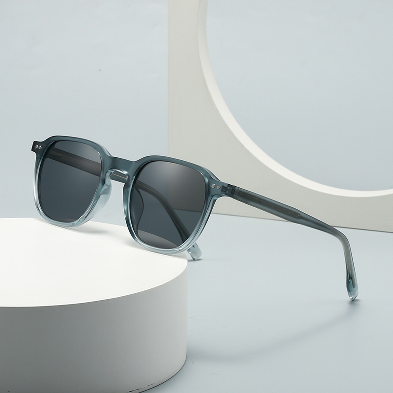 Wholesale Retro Polarized Round Sunglasses UV400 Protection PC Frame - Everful