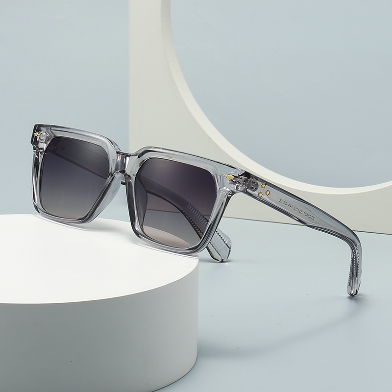 Wholesale Retro Square PC Sunglasses with Metal Rivet Detail - Everful