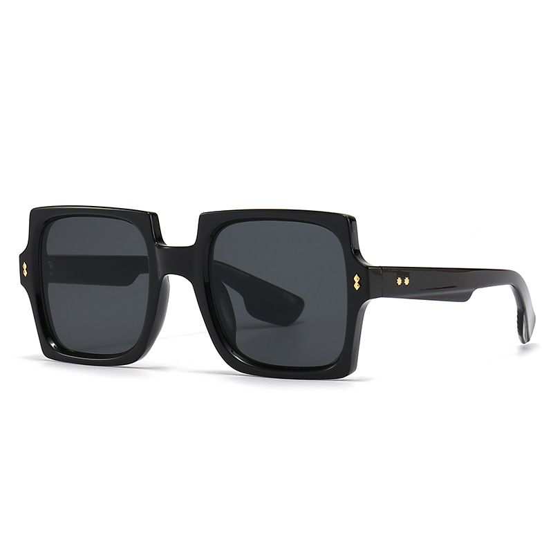 Wholesale Retro Square Large Frame Sunglasses UV400 PC Lens - Everful