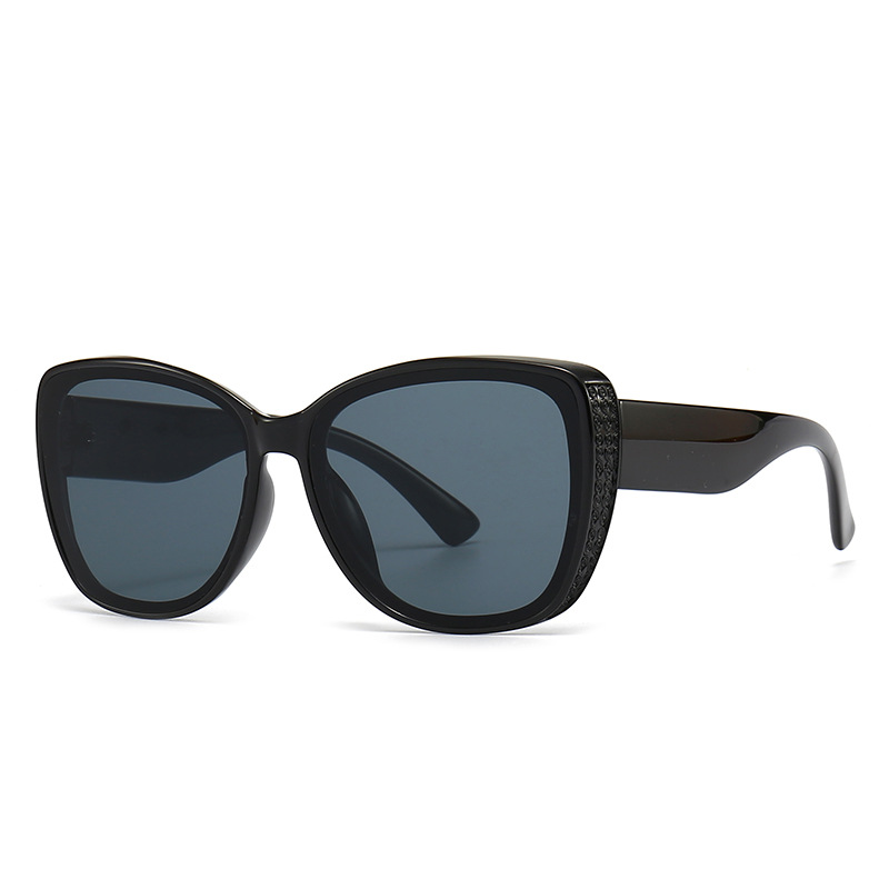 Wholesale Women Retro Oversized Square Sunglasses Rhinestone Flat Top - Everful