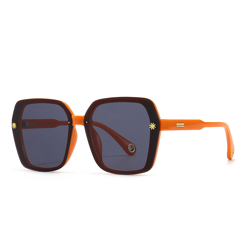 Wholesale Oversized Square Sunglasses with Star Flower Rivets For Women - Everful