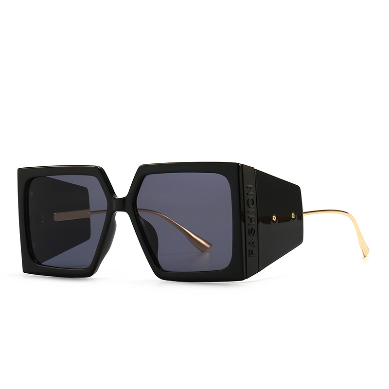 Wholesale Retro Square Oversized Sunglasses with UV400 Protection PC Lens - Everful