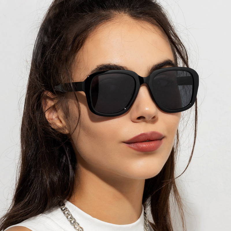 Wholesale Vintage Square Oversized Sunglasses with UV400 Protection - Everful