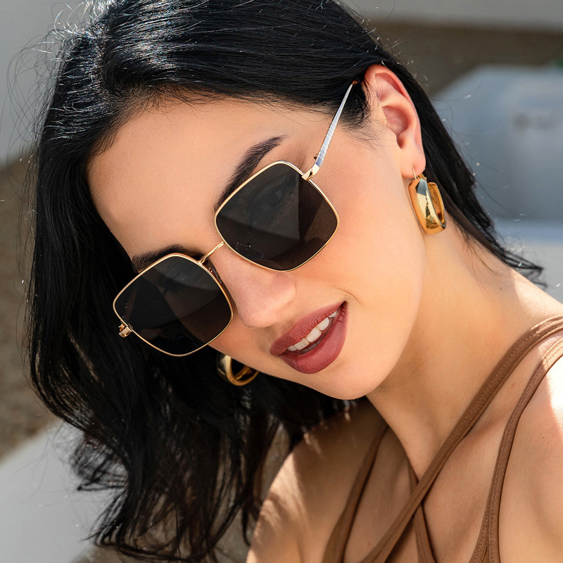 Wholesale Square Oversized Sunglasses with Metal Frame UV400 Protection - Everful