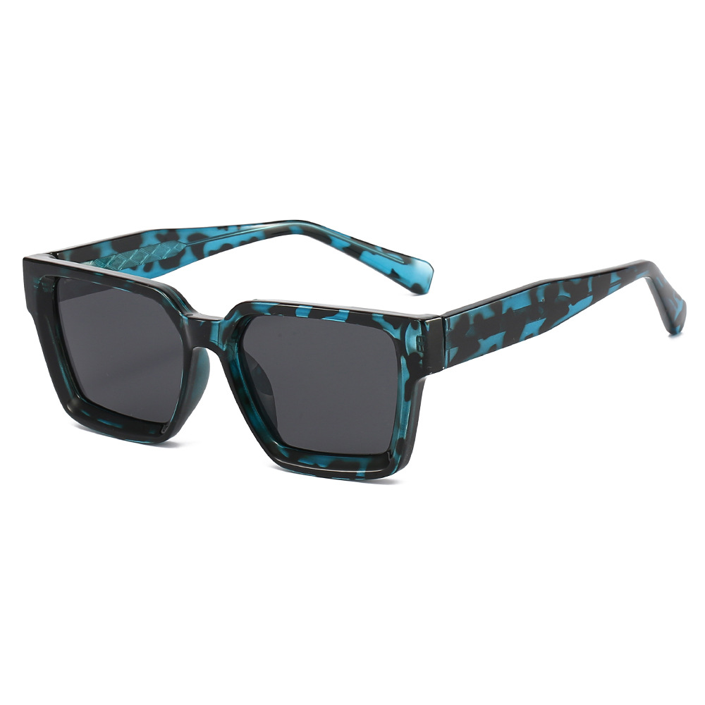 Wholesale Fashion Square Sunglasses with Vintage PC Frame For Men Women - Everful