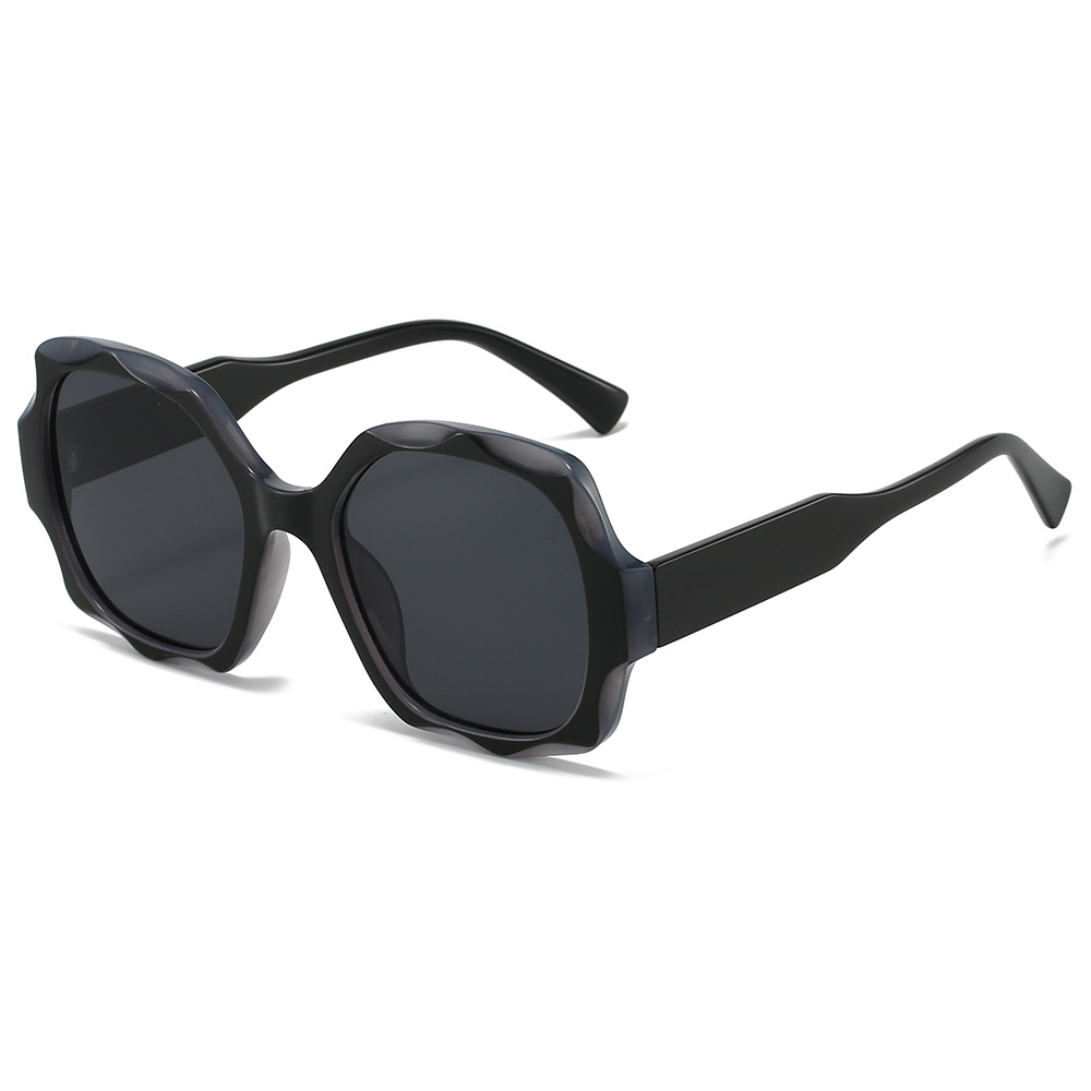 Wholesale Oversized Square Sunglasses With Wave Edge PC Frame For Women - Everful