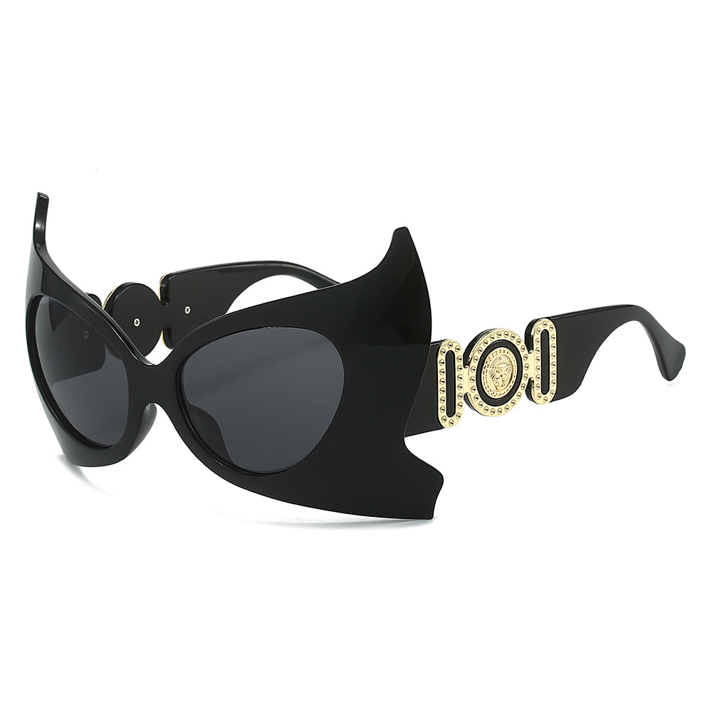 Irregular Bat Wing Sunglasses Oversized Cat Eye UV400 Protection Fashion PC Frame Gold Metal Hollow Temple Gothic Punk Eyewear