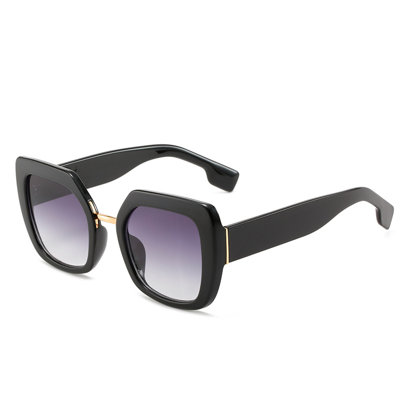 Wholesale Oversized Square Sunglasses with Gradient Lens and Metal Bridge - Everful