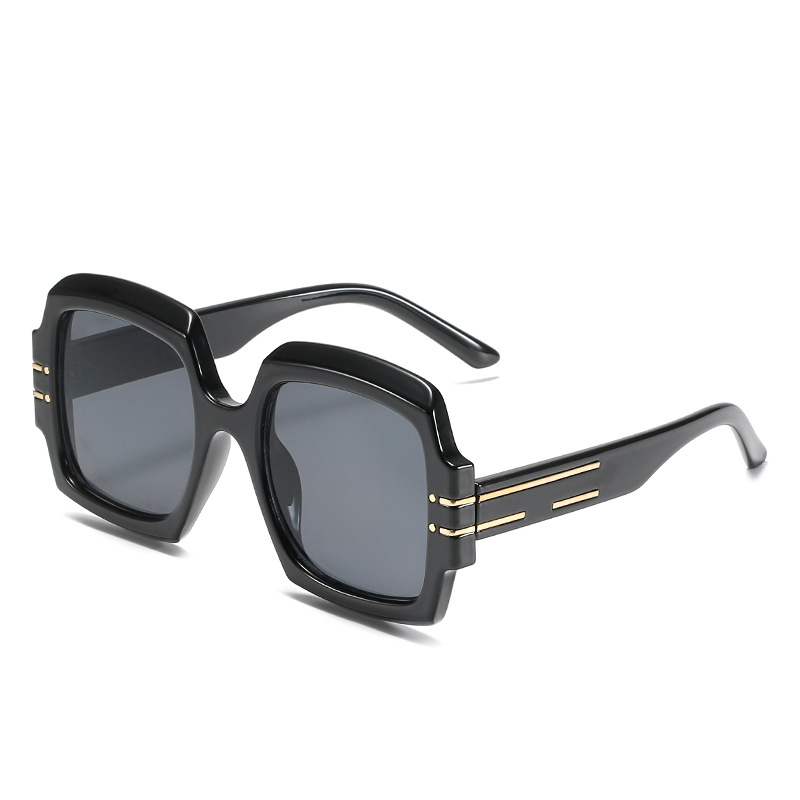 Wholesale Fashion Square Frame Sunglasses with UV Protection For Women - Everful