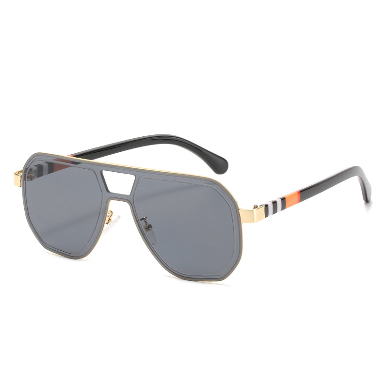 Wholesale Oversized Aviator Sunglasses with Gradient Lenses for Women - Everful