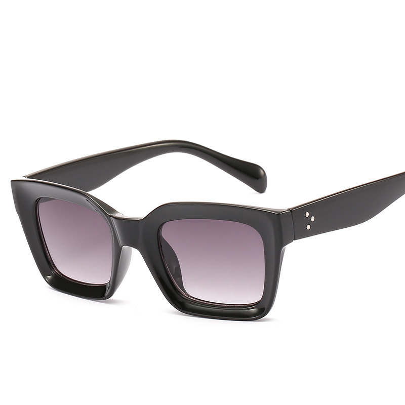 Square Frame Sunglasses UV400 Protection Retro PC Frame Fashion Gradient Lens Eyewear For Women Men