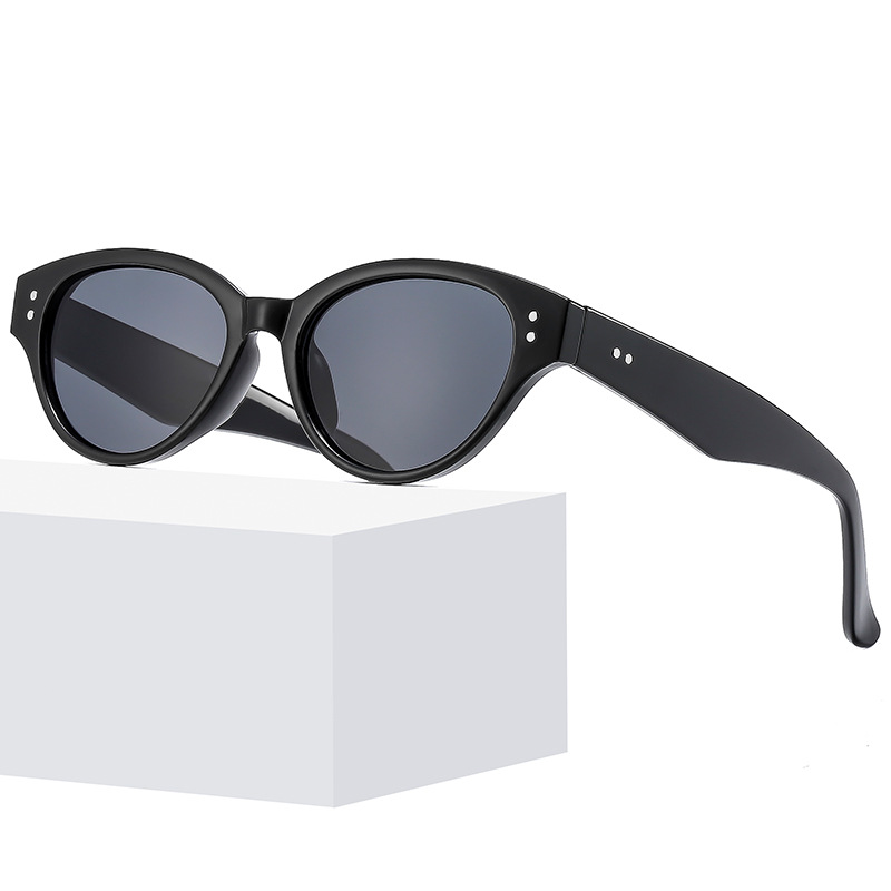 Wholesale Cat Eye Sunglasses Retro PC Frame UV400 Protection For Women Men - Everful