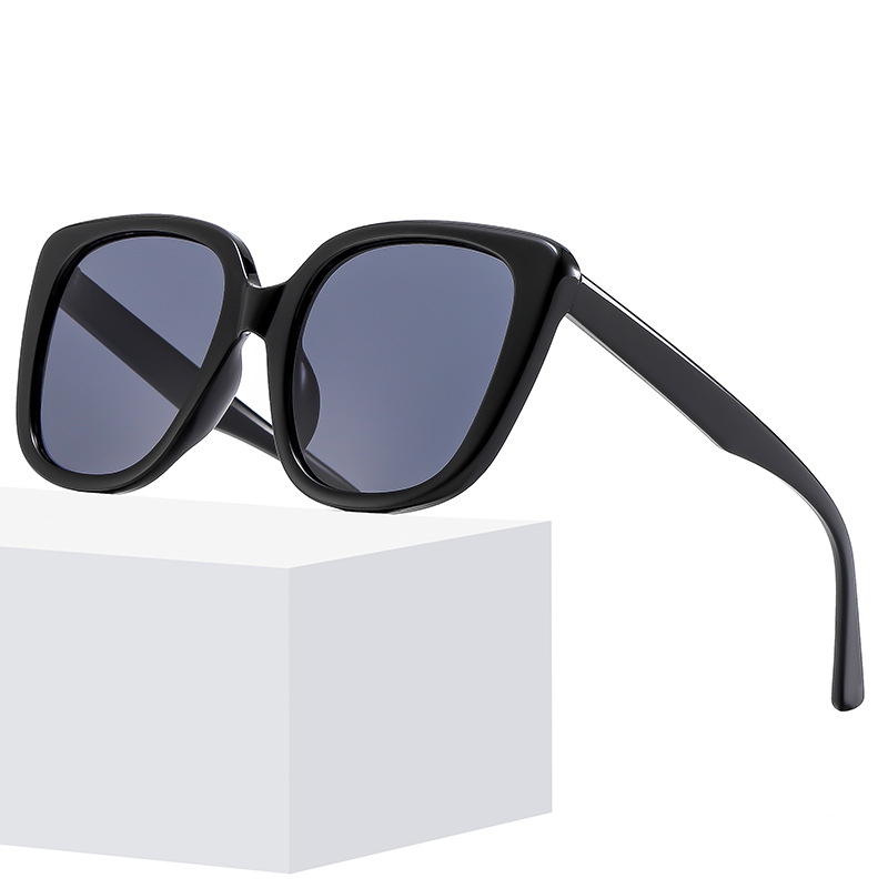 Wholesale Square Oversized Sunglasses Retro PC Frame UV400 For Women Men - Everful