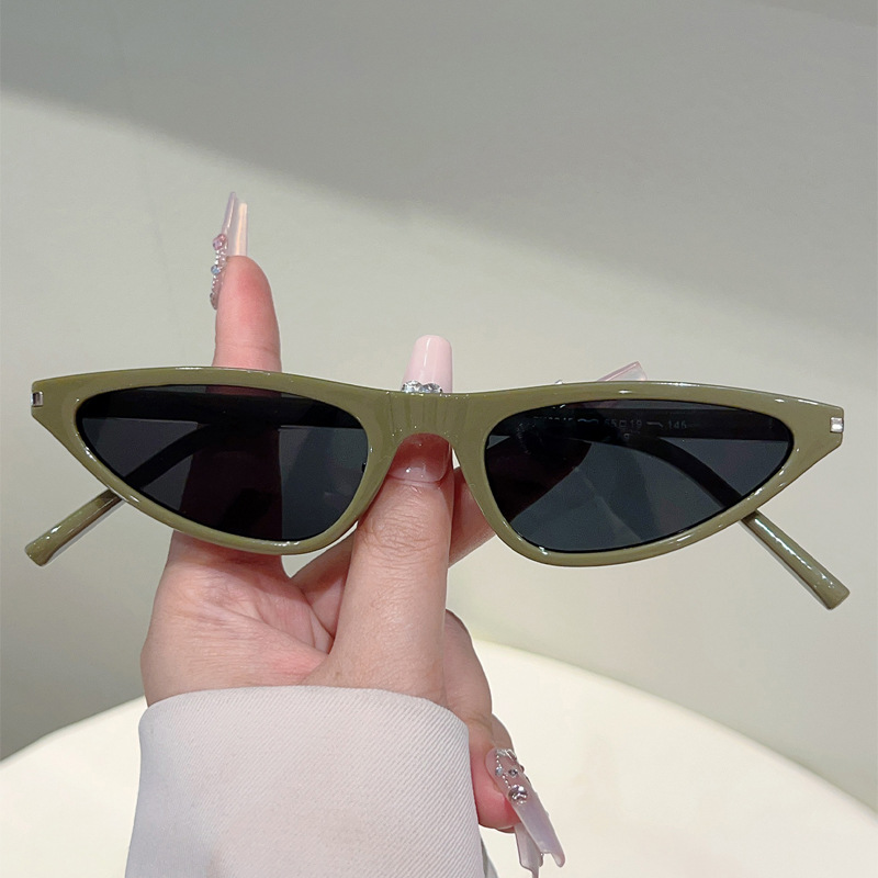 Wholesale Y2K Triangle Cat Eye Sunglasses Narrow Frame PC Eyewear - Everful