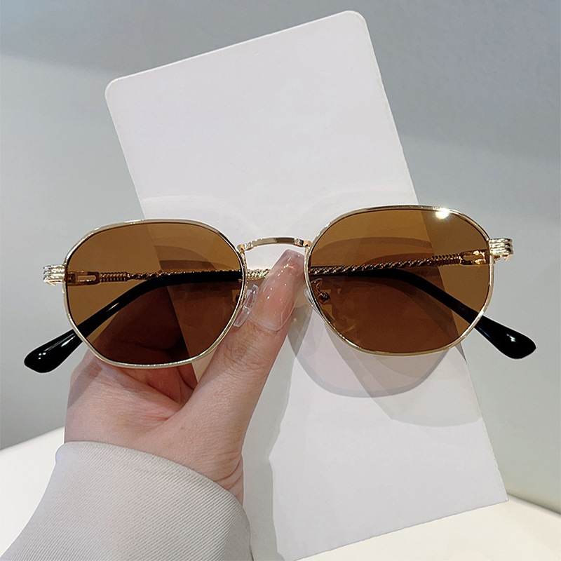 Wholesale Retro Polygonal Sunglasses Metal Frame UV400 Protection - Everful