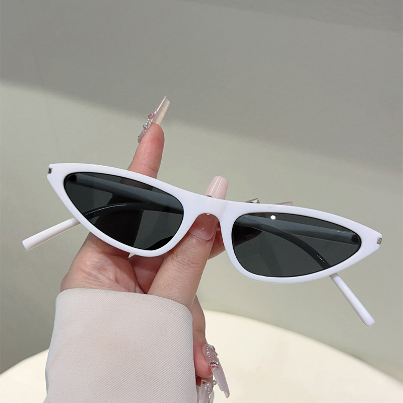 Wholesale Vintage Small Cat Eye Sunglasses with Triangle PC Frame - Everful