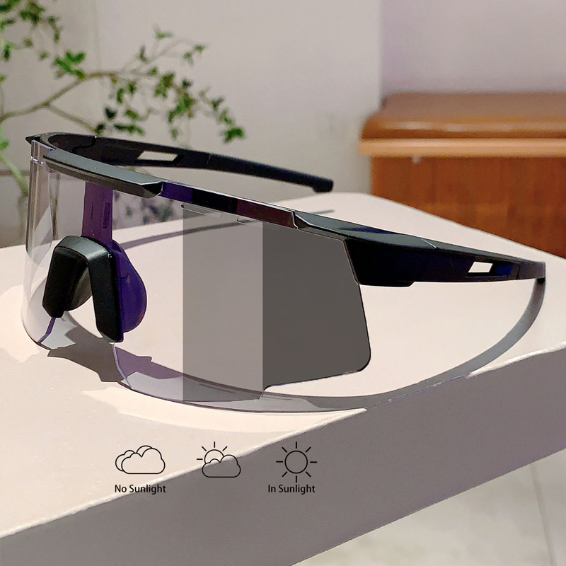 Wholesale Photochromic Sports Sunglasses PC Frame For Cycling Hiking - Everful