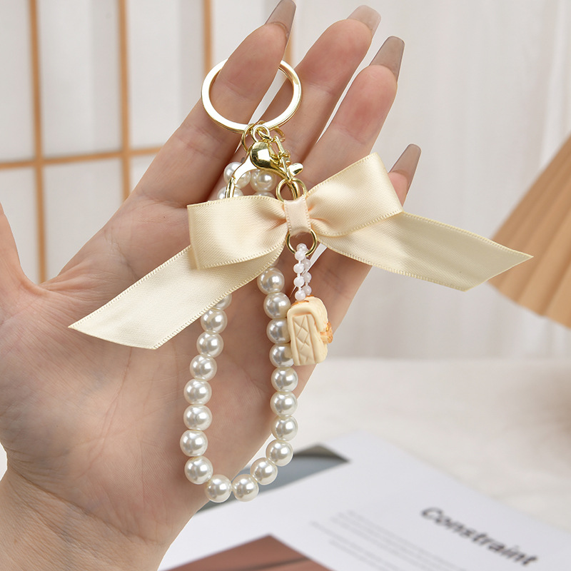 Hot-selling Pearl Bow Keychain Fashionable Women's Bag Accessory