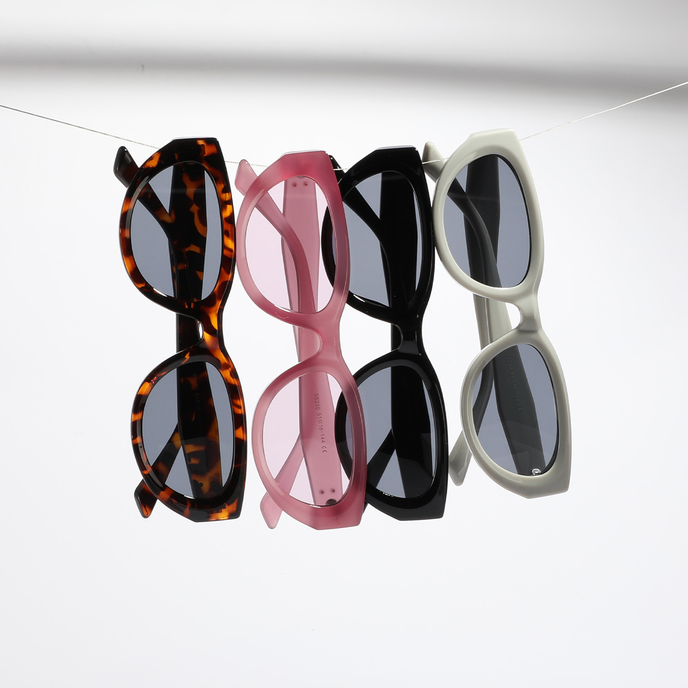Wholesale Vintage Cat Eye Square Sunglasses With Rivet Decor - Everful