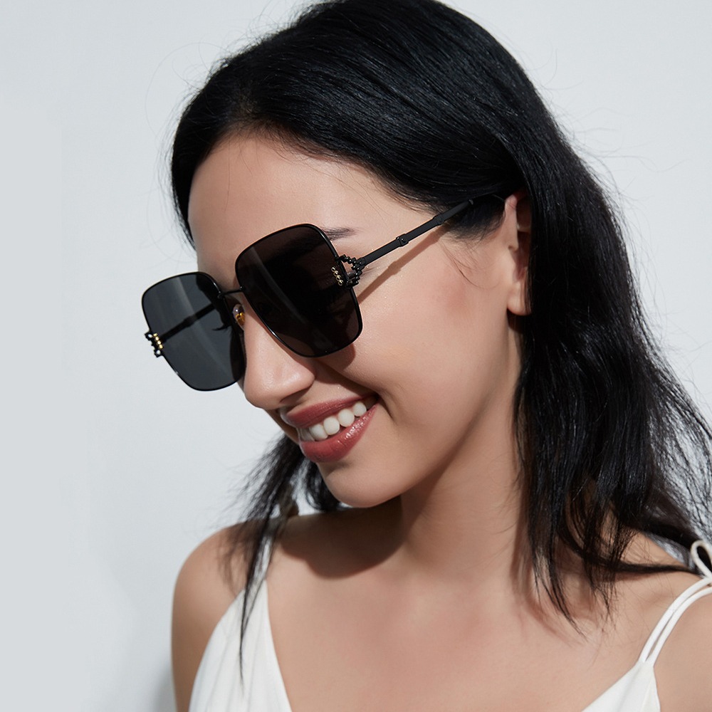 Wholesale Retro Oversized Square Metal Sunglasses UV400 Protection - Everful