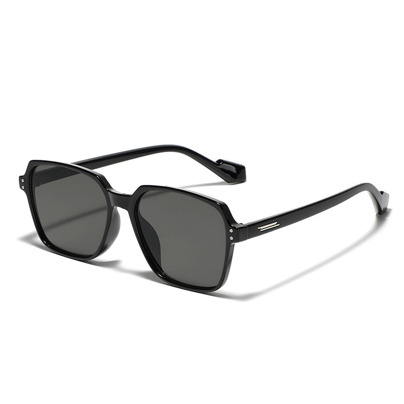 Wholesale Retro Square Oversized Sunglasses UV400 Protection - Everful