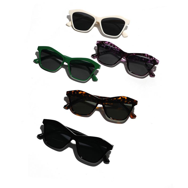 Wholesale Retro Cat Eye Sunglasses For Women Men UV400 - Everful