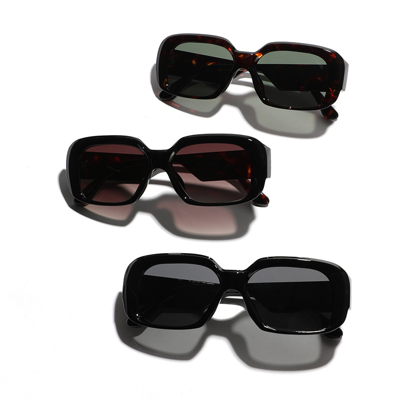 Wholesale Vintage Square Frame Sunglasses UV400 Protection - Everful