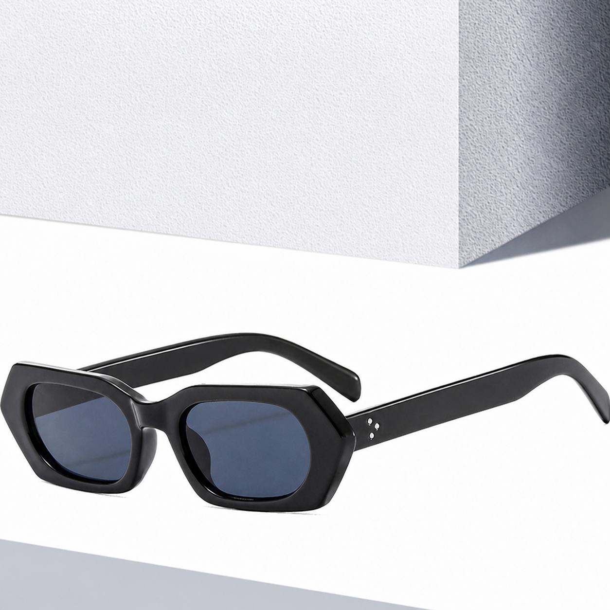 Wholesale Retro Polygon Sunglasses with PC Frame and Rivet Decoration - Everful
