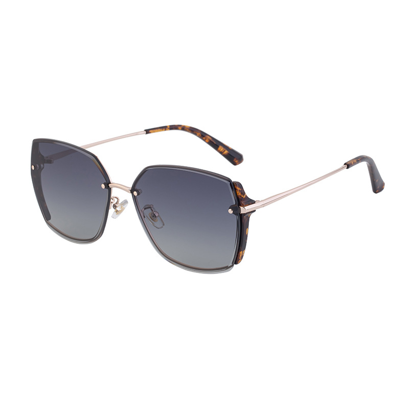 Wholesale Women Square Sunglasses Metal Frame Nylon Gradient Lens UV400 - Everful