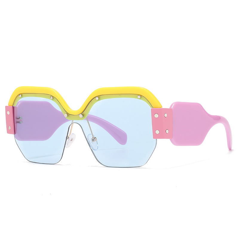 Wholesale Fashion Oversized Geometric Sunglasses UV400 Rivet Decor - Everful