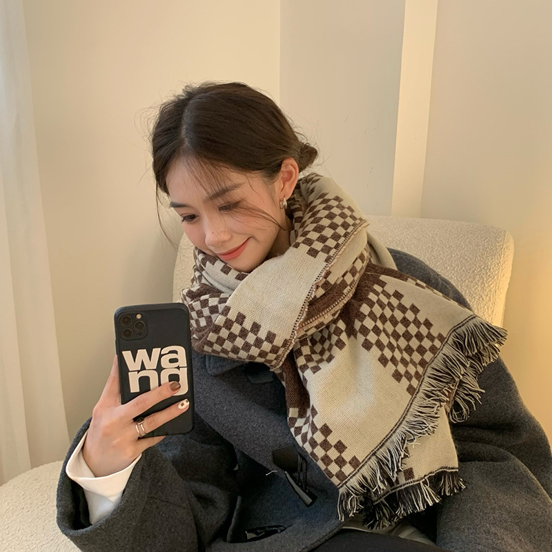 Thickened Checkerboard Cashmere-like Scarf For Women Men Winter Warm Polyester Plaid Shawl With Tassels British Style Versatile Outdoor Travel Neck Scarf