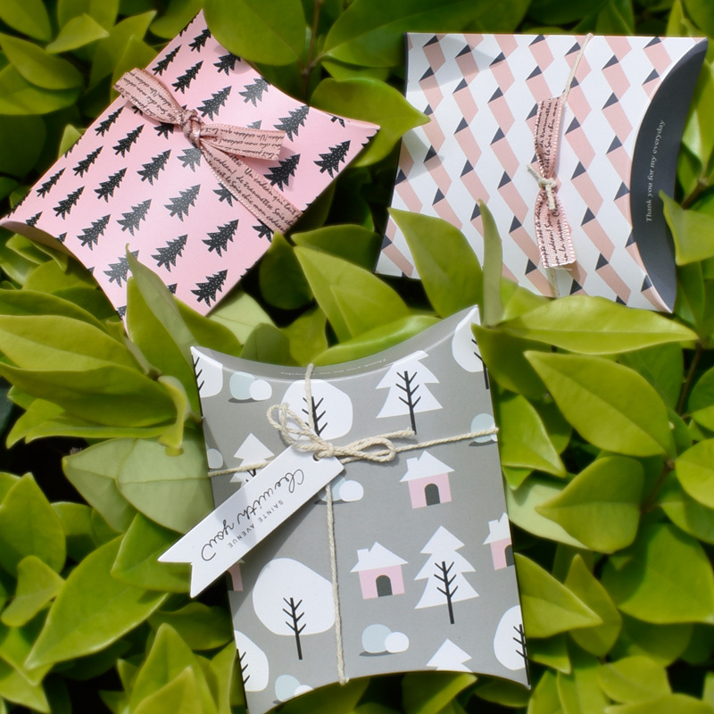 Mini Pillow Gift Boxes Paper Small Jewelry Packaging Candy Boxes With Ribbon For Wedding Birthday Party Favor Foldable Cute Printed Boxes