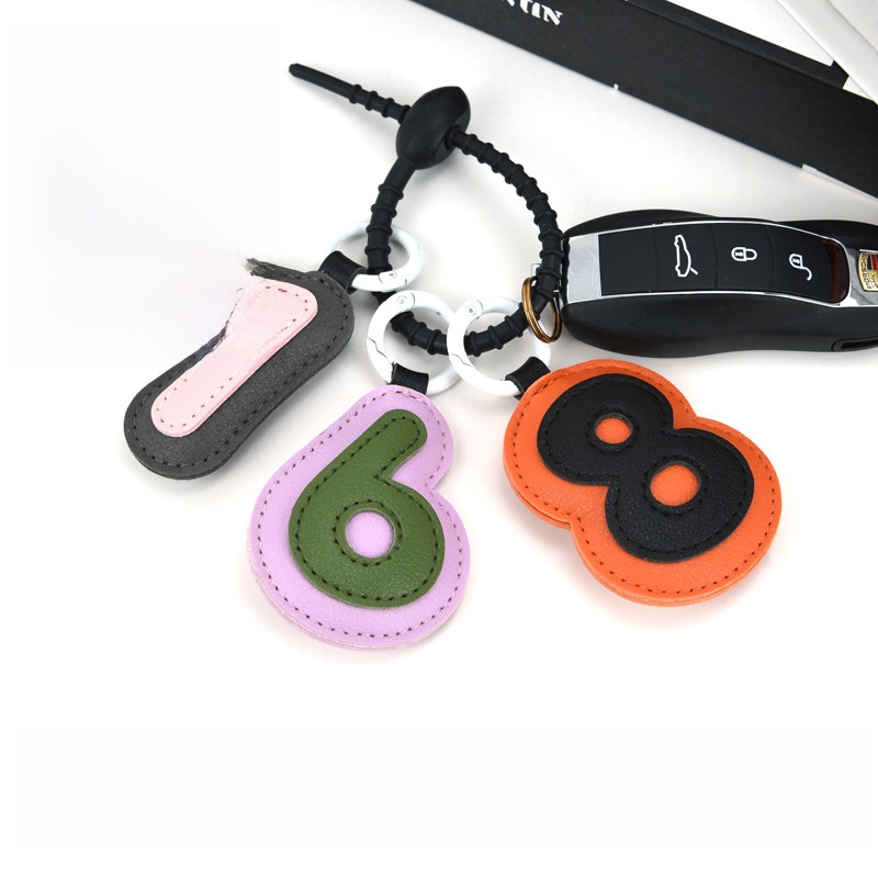 DIY Lucky Number Leather Keychain Personalized PU Leather Number Bag Pendant Fashion Multi-color Keyring For Car Keys Bags Women Men Gift Accessory