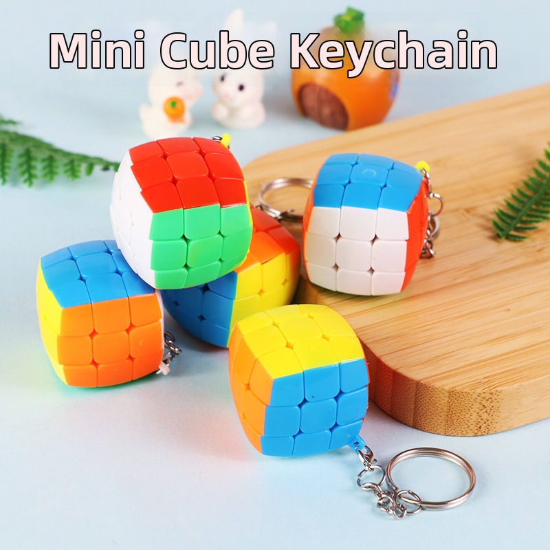 Mini 3x3x3 Magic Cube Keychain Plastic Colorful Educational Puzzle Toy Smooth Speed Cube Stress Relief Pendant For Backpack Keys Party Favors Kids Gift