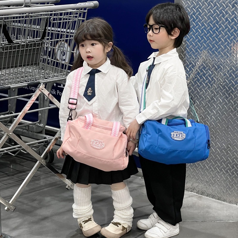 Kids Sports Duffle Bag Nylon Waterproof Cylinder Dance Training Bag With Striped Shoulder Strap For Boys Girls Gym Travel Shoulder Bag