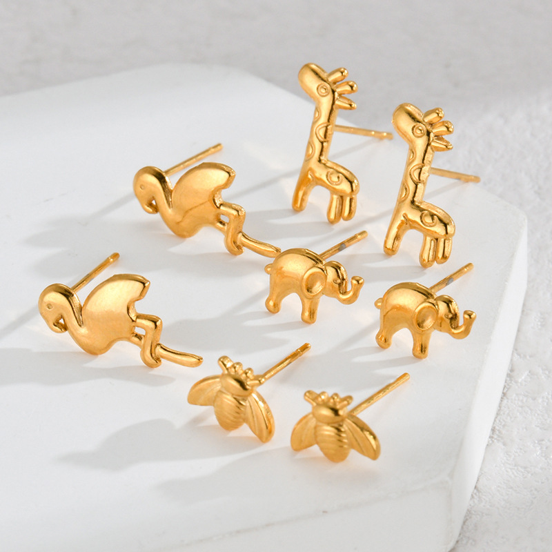 Animal Stud Earrings 18K Gold Plated Stainless Steel Elephant Flamingo Bee Giraffe Minimalist Jewelry For Women