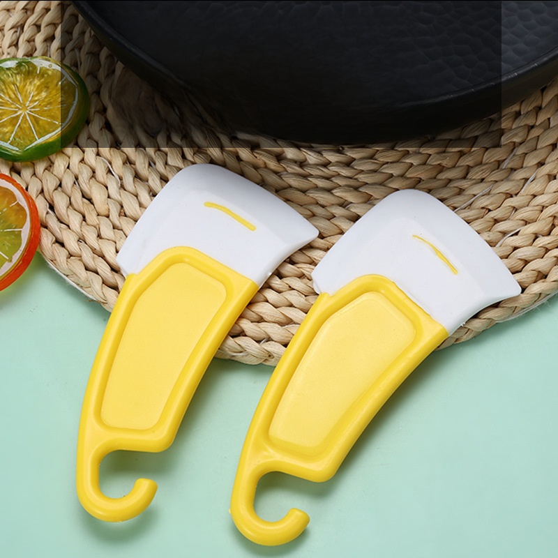 Silicone Head PP Handle Kitchen Scraper Oil Stain Cleaning Spatula Flexible Scraper Tool For Pots Dishes And Countertops Yellow White Handheld Household Cleaning Tool With Hanging Hole