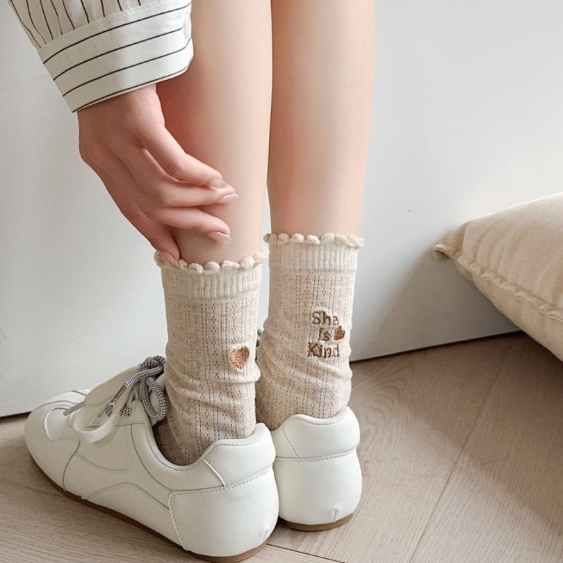 Women's Mid-Calf Crew Socks Combed Cotton Blend Heart Embroidery She Is Kind Lettering Lettuce Edge Ruffle Cuff Casual Daily Wear Korean Ins Style