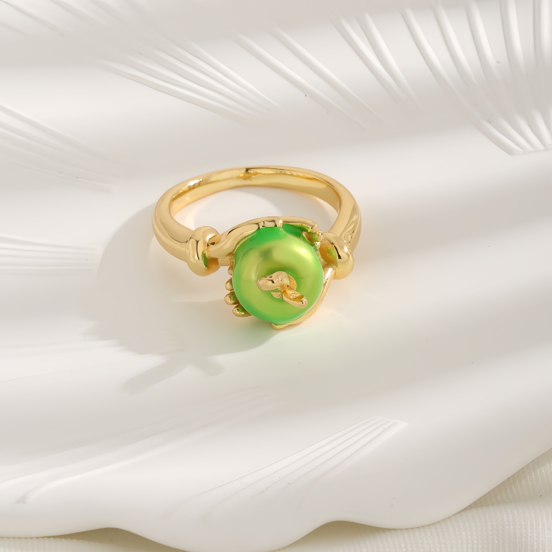 Green Apple Copper Ring Unique Hand Gesture Design Gold Plated Zircon Creative Fashion Jewelry For Women