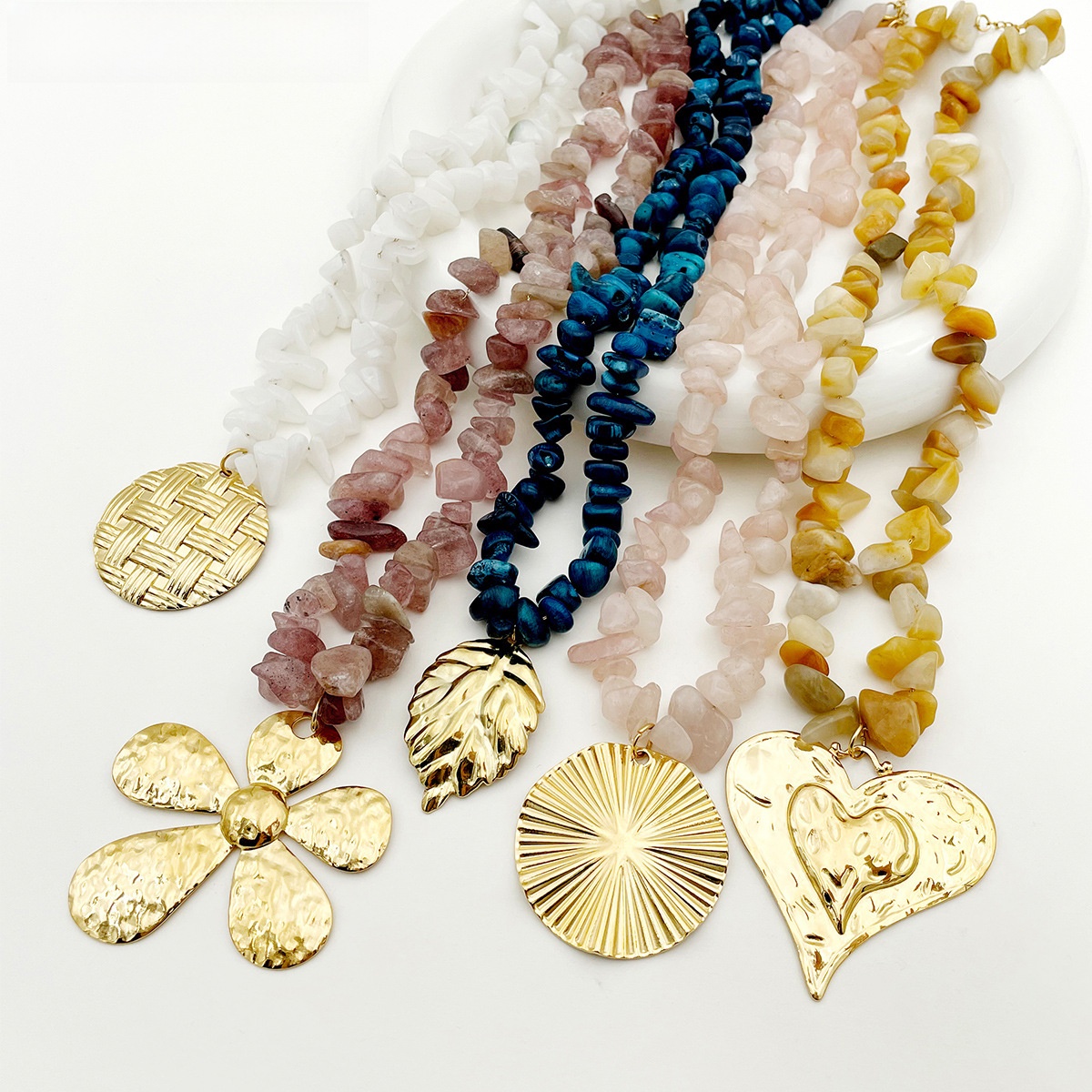 Bohemian Crushed Stone Necklace Stainless Steel Irregular Beads Geometric Heart Flower Pendant Ethnic Style Women