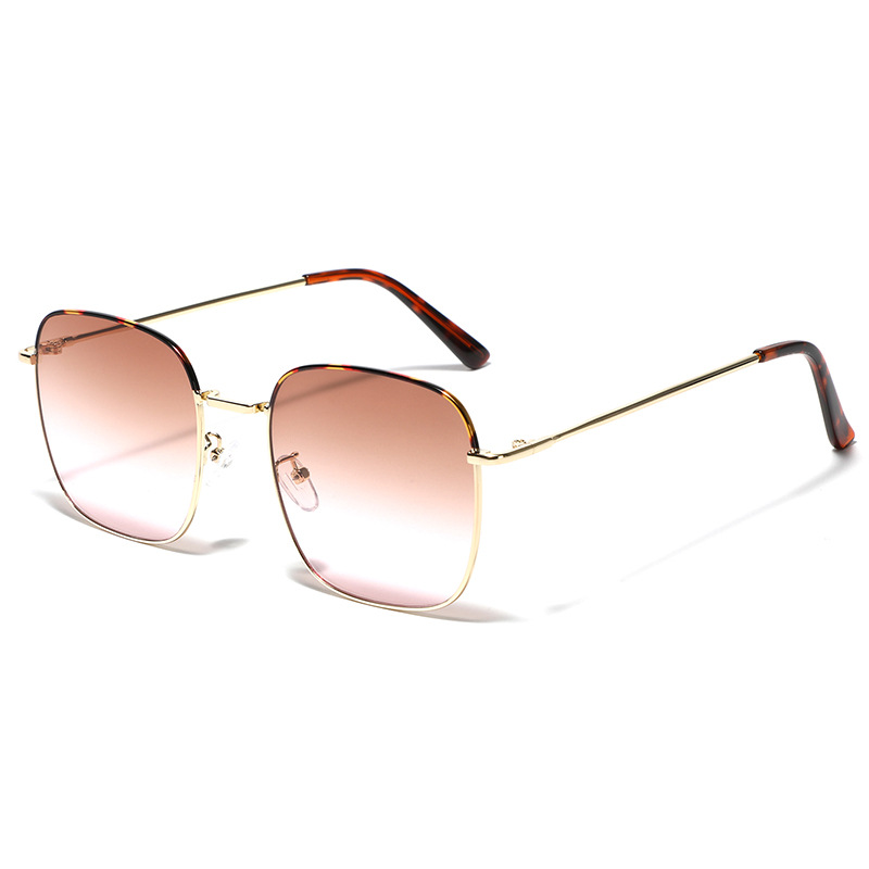 Wholesale Vintage Square Metal Frame Sunglasses UV400 Protection - Everful